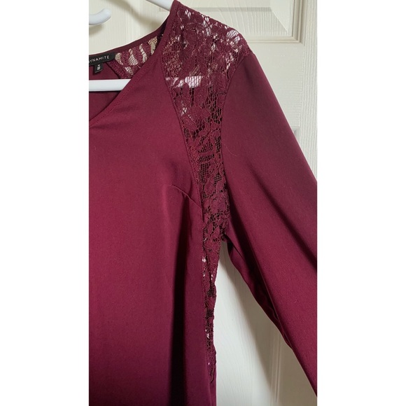 Dynamite Burgundy Blouse • Size M - Picture 2 of 6